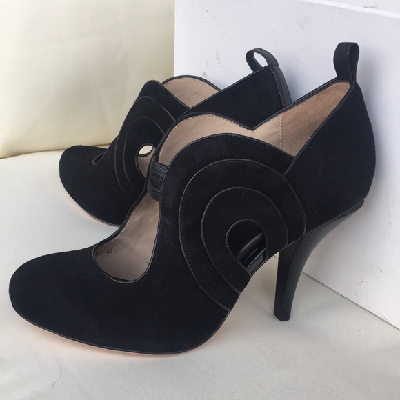 Ask Alice Shoes - Suede Heels